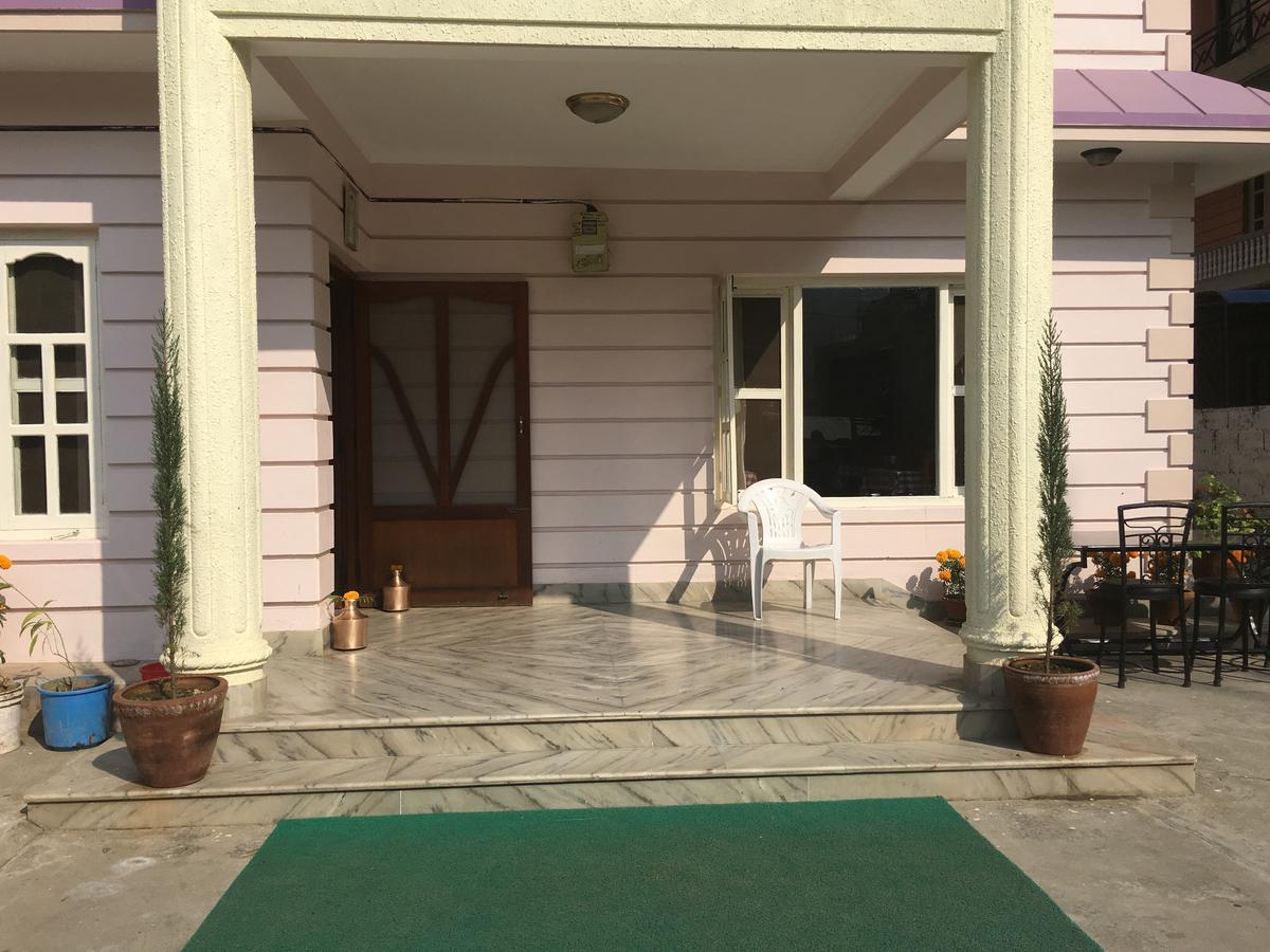 Hotel Pokhara International Luaran gambar